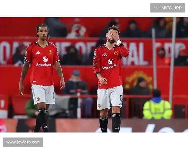 述评:曼联中场控制力不足,导致防线频繁直面冲击,失球数居高不下。 述评:曼联中场控制力不足,导致防线频繁直面冲击,失球数居高不下。